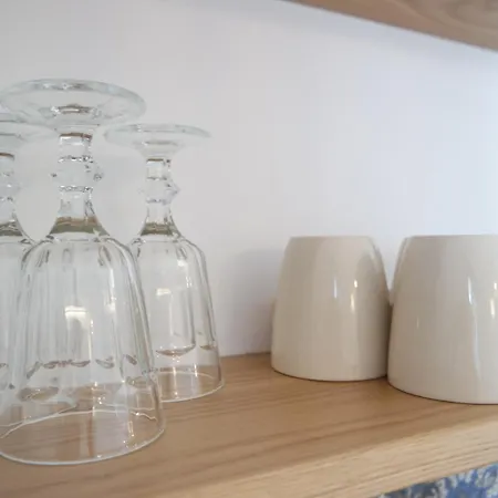 Sea View Deluxe Apartment *