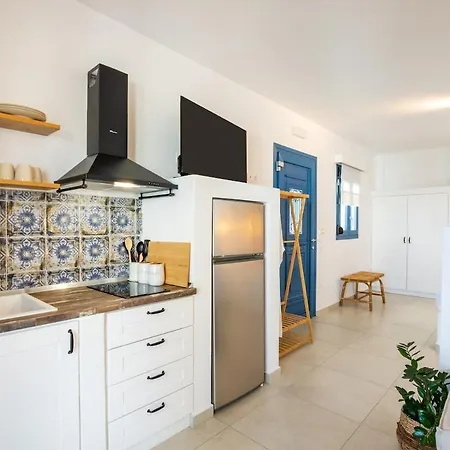 Sea View Deluxe Апартаменты Карпатос